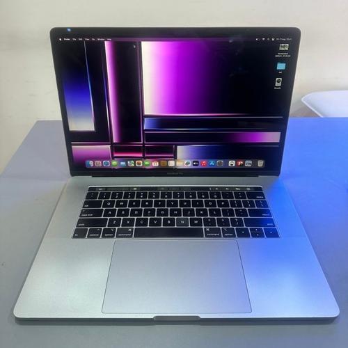 Intel Core I7 Macbook Pro 2018 15 Inch 16gb MacBook Pro (15-inch