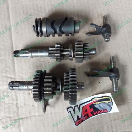 Jual GIGI RASIO GEARBOX TRANSMISI SMASH SUZUKI SMASH 110 Original - Kab ...