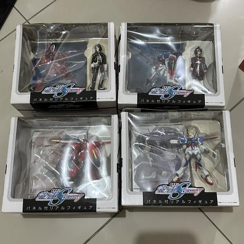 Banpresto Gundam Series Memorial Gundam Part 02 Figure A – True