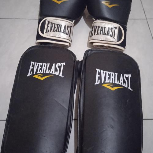 Jual Everlast Boxing Gloves 12 OZ plus Shin Guard Kota Bogor