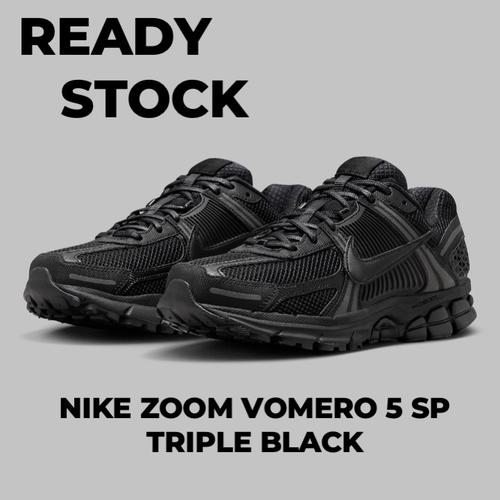 Sneakers Nike Zoom Vomero SP Triple Black di Sigma Kicks Sneakers Store  Tokopedia