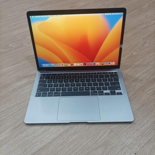 MacBook Air】【チップ:Apple M1】【放電回数16回】8GB 256GB