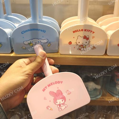 Jual MINISO 🆕 Standing Lint Remover CINNAMOROLL, MY MELODY, HELLO KITTY