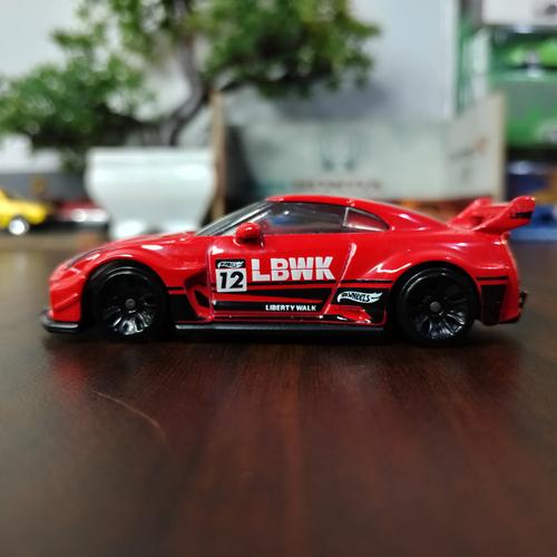 Jual hotwheels nissan gtr r35 lbwk Merah Loose - Kab. Kendal - Alana ...