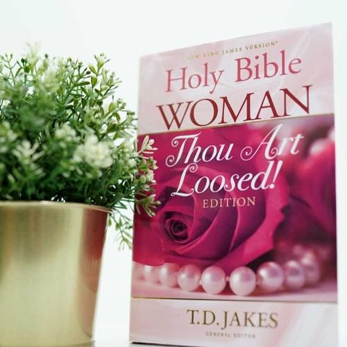 Jual Holly Bible Woman Thou Art Loosed Edition TD Jakes