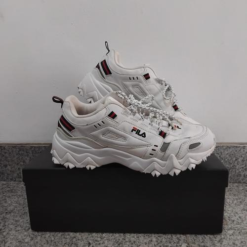 Sepatu Sneaker Fila Oakmont Tr Pria Original White di Felix Whatzup Shop  Tokopedia