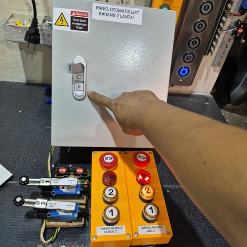 Jual Panel Lift Barang Industri Casing Ada kunci + Safety Door Safety ...