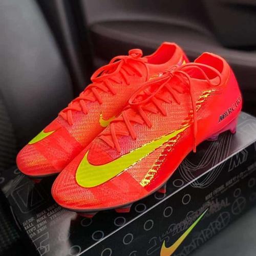 Jual SEPATU BOLA NIKE MERCURIAL VAPOR 16 ELITE SE FG COSMIC SPEED
