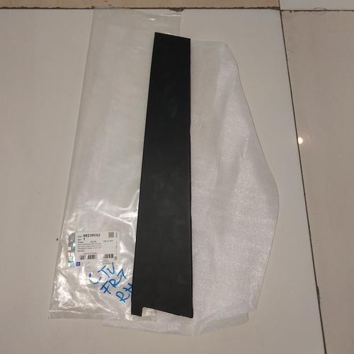 Jual Lis Garnish Pintu Depan Captiva Kanan Rh Ori Gm 95238092 Jakarta