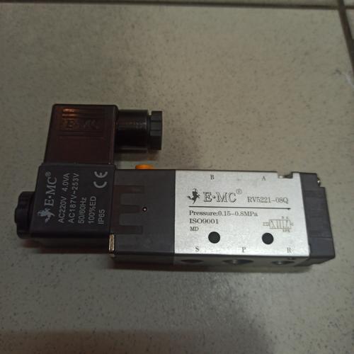 Valvola Solenoide EMC RV5221-08Q A 5/2 Vie DC24V - Nuova 1 Pezzo