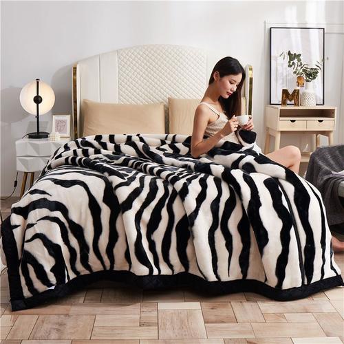 Jual Selimut Bulu Halus dan Lembut dengan Pola Klasik ukuran 180x200