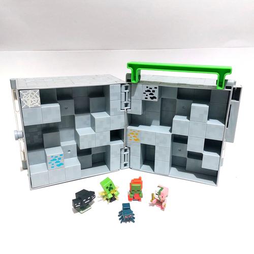 Jual mattel minecraft mini figure collector case Kota Tanjung