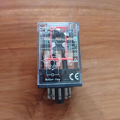 Relais 220V 10A 3 échanges Mk3P-I 3Z Omrcit pour onduleur/génér