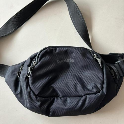 Pacsafe Venturesafe X Anti Theft Sling Waist pack Tas Pinggang Selempang  hitam black Original di Goji Center Tokopedia