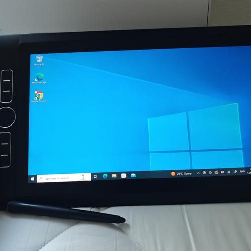 （本体のみ） MobileStudio Pro 13 DTHW1321 512G Wacom's MobileStudio Pro 13 - Wacom