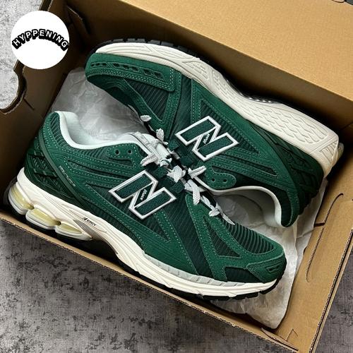 NEW BALANCE 1906R NIGHTWATCH GREEN M1906RX SIZE di Hyppening Sports  Tokopedia