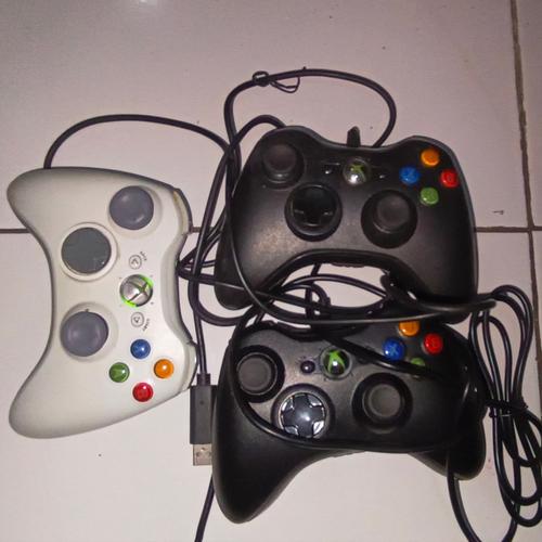 Jual Stik Xbox 360 Normal Hitam Putih - Kab. Sukoharjo - PROYEKTOR GO ...