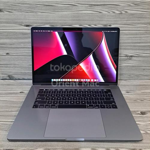 MacBook Pro 15inch 2017 Apple care付き