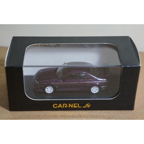 Ixo 1:43 Nissan Skyline GT-R (R34) Custom RHD 2002 violet métallisé Ixo 1:43 Nissan Skyline GT-R (R34) Custom RHD 2002 violet métallisé