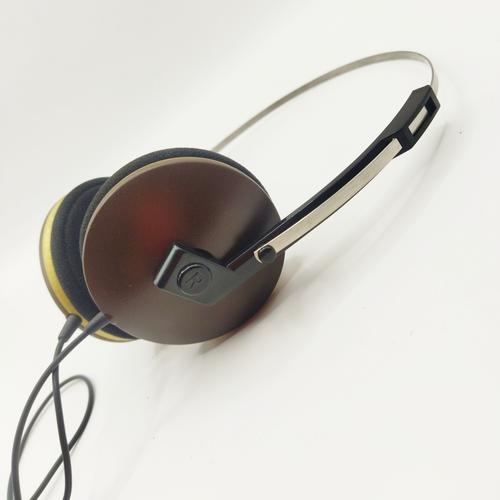 Jual headphone retro ringan walkman stylish - Kota Bekasi - DGMstore