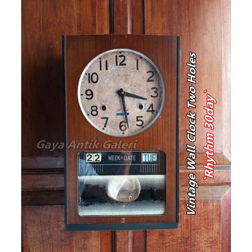 Vintage `Rhythm 30day` Wall Clock Two Holes Made In Japan di Gaya Antik  Galeri Tokopedia