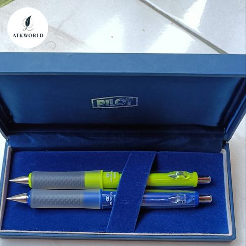Pilot Dr. Grip CL Mechanical Pencil - 0.5mm Glass Green Shake Mechanism