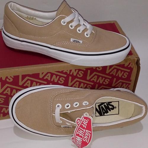 Sepatu Vans Era Vans Authentic Cream Authentic Vans Era Wearing
