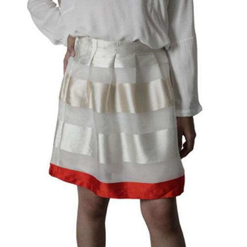 Promo Elle Apparel Original Mini Skirt With Slick Material S di  Elleladies Tokopedia