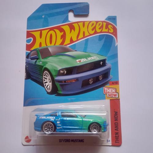 Hot Wheels Ford Mustang FALKEN 2007 - Liberte O Poder De Fumar Pneus Em Miniatura