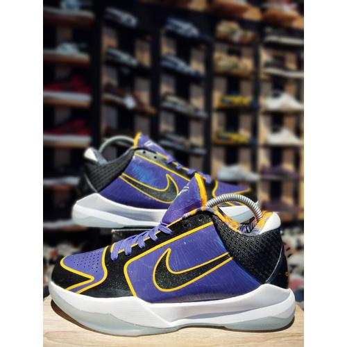 Sepatu Nike Nike Kobe Ad Mm Nike Kobe Mid 'NCAA Tournament' AJ6921-001