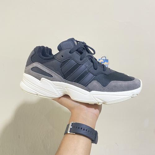 Adidas Yung 96 Core Black Off White series EE7245 (Size 42 US di  Play Ghani Tokopedia