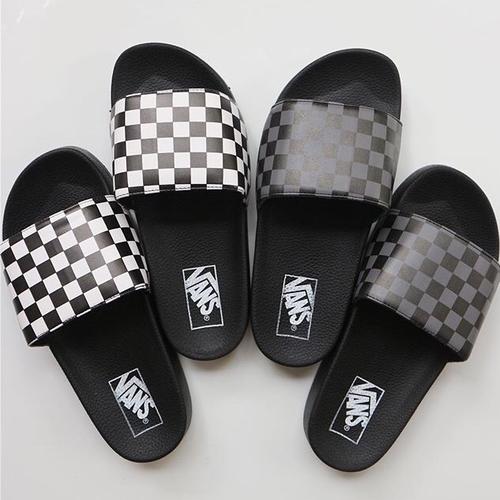 vans black sandals