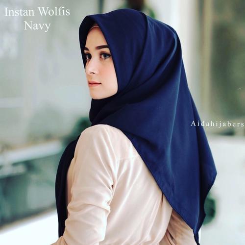 Foto Produk SEGI3 INSTAN WOLVIS HIJAB SYARI SQUARE POLOS PASTAN SEGI EMPAT dari aidahijabers