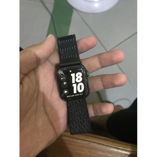 Jual Apple watch series 4 40mm black nike edition lcd lecet - Kab. Blora -  Ikhlas sederhana | Tokopedia