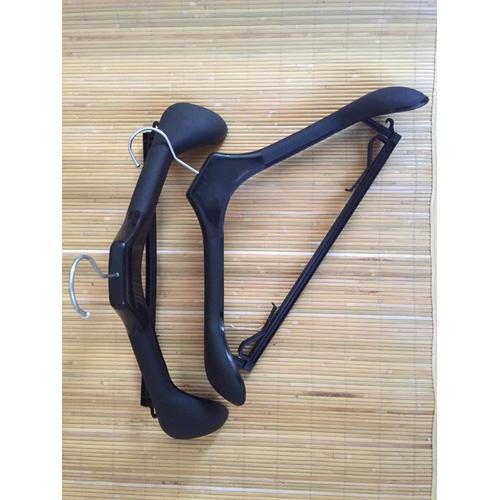 Gambar Hanger jas / Gantungan jas besar dari GMic's Shop undefined Tokopedia