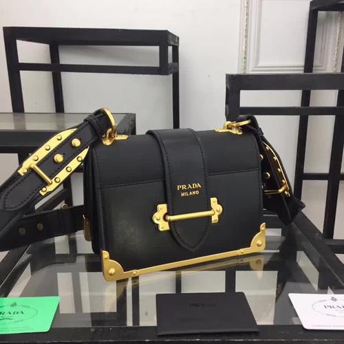 prada cahier large