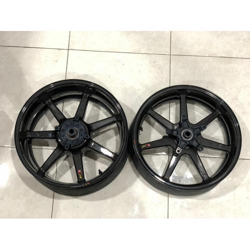Gambar Velg Z900RS Carbon BST Black Panther Karbon Ori Afsel dari Candi Motor Kab. Banyumas Tokopedia