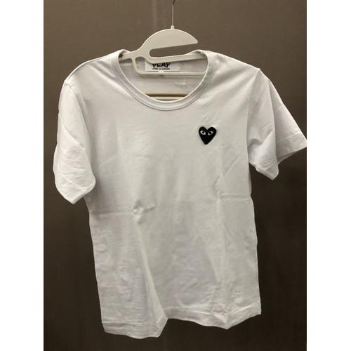 Jual CDG PLAY BLACK HEART T-SHIRT 