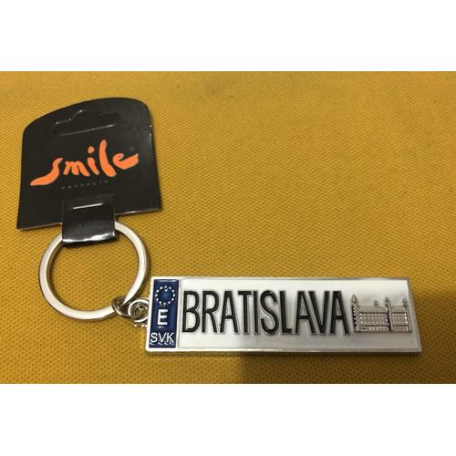 Gambar Gantungan Kunci Tulisan Bratislava Slovakia dari Jaxx Traveler Kota Bekasi Tokopedia