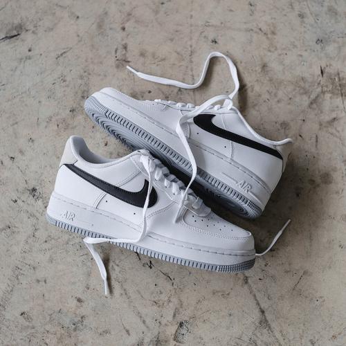 Jual Nike Air Force 1 '07 RS “White/black” - Kota Bandar Lampung -  GOODLOOKINGSHOESS | Tokopedia
