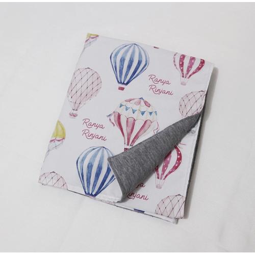 Foto Produk Selimut bayi custom nama motif balon udara dari yuumau