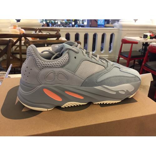 yeezy 700 8