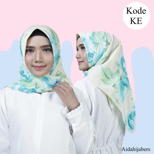 Gambar JILBAB SEGITIGA INSTAN MOTIF KODE KE dari aidahijabers undefined Tokopedia