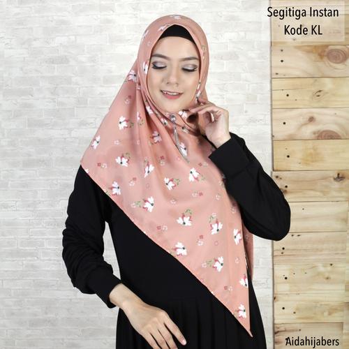 Gambar JILBAB SEGITIGA INSTAN KODE KL dari aidahijabers undefined Tokopedia