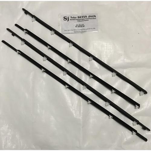 Foto Produk Pelipit kaca avanza xenia new dari Setia Jaya Rubber