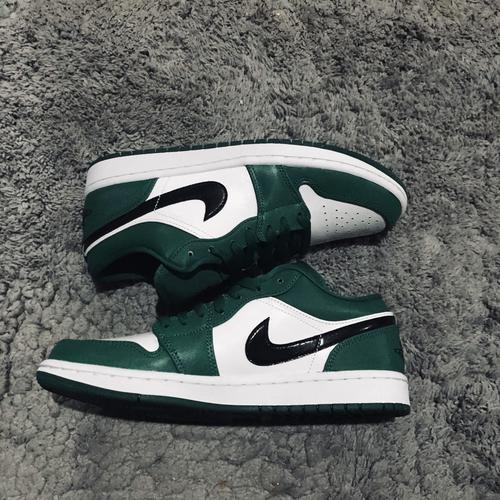 pine green 1s low