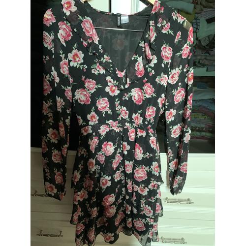 Jual H\u0026M black floral / flower mini 