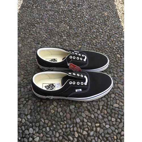 vans era block