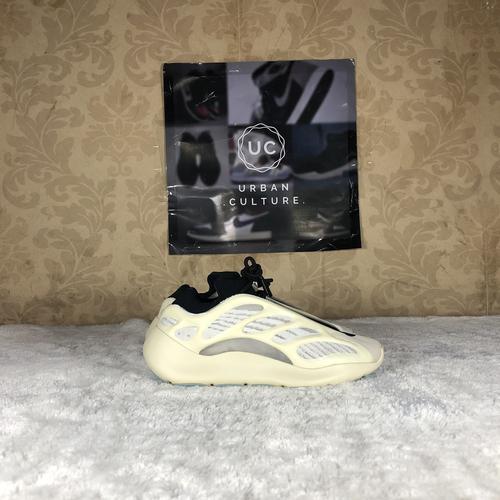 azael 700 yeezy