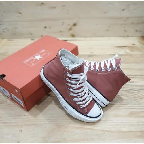 converse saddle black egret